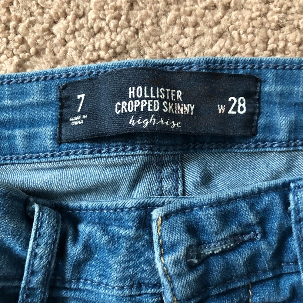 Hollister Crop High Waist Skinny Jeans - Picture 2 of 4